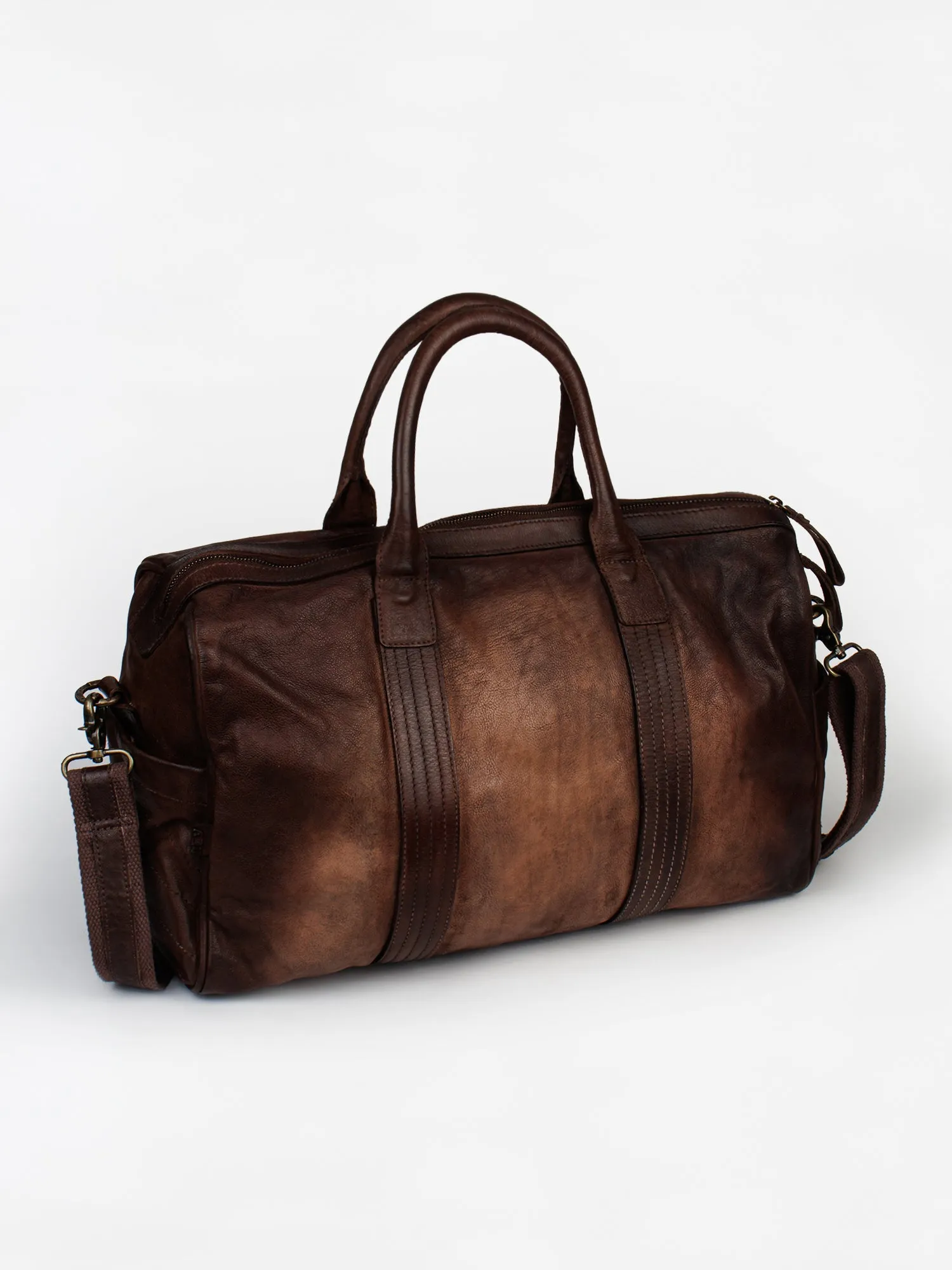 Alexander: Travel Weekender Bag With Brown Washed Effect