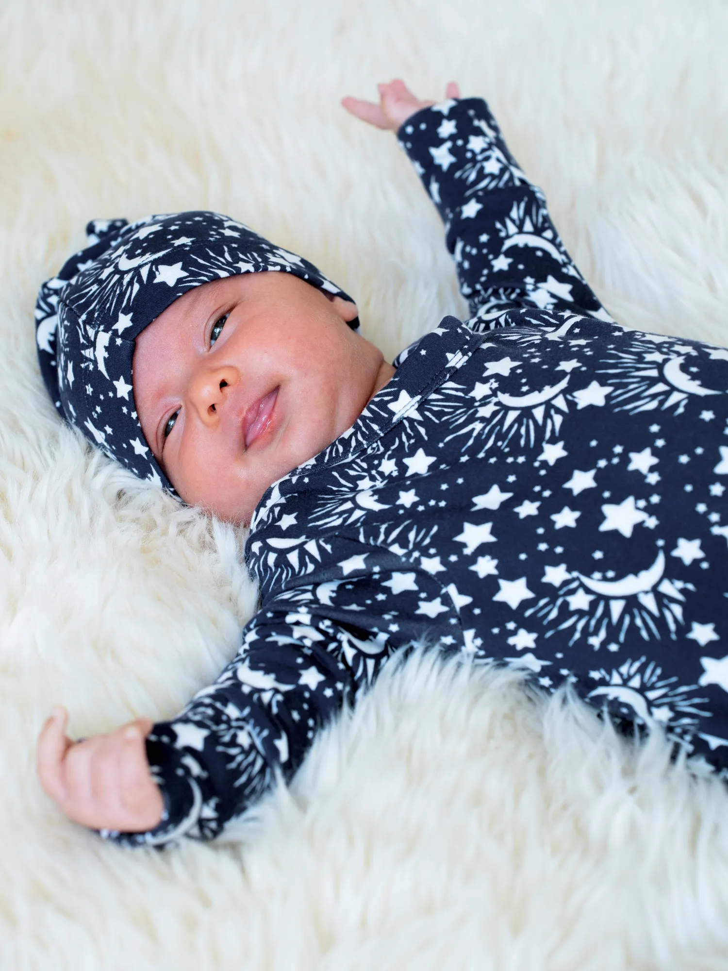 Baby Knotted Gown & Hat Set | Navy Stars