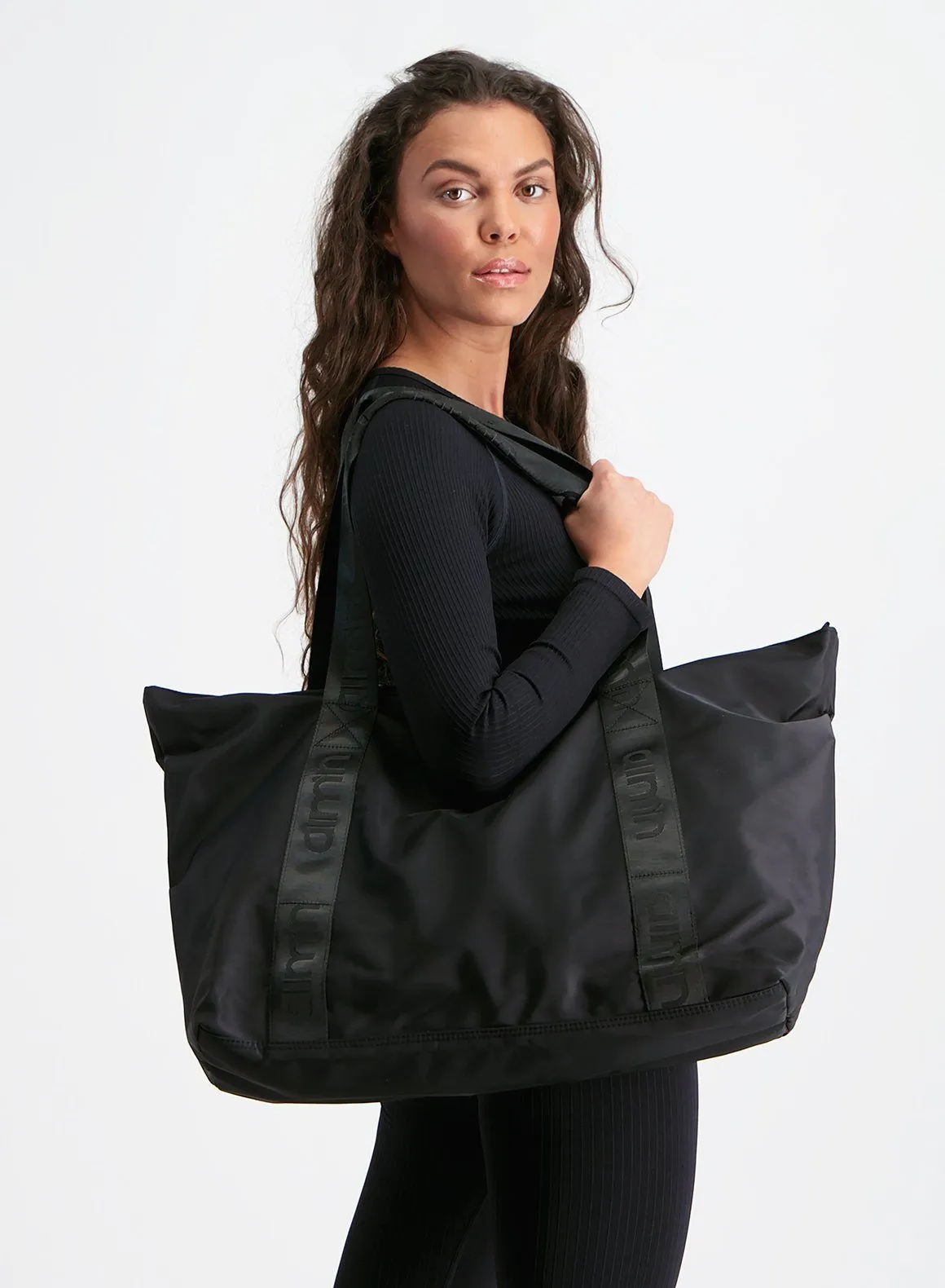 Black Weekend Bag