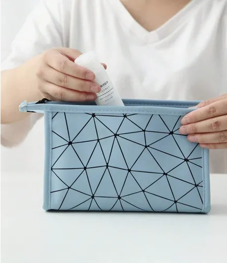 Geometric Diamond Grid PU Frosted Makeup Bag