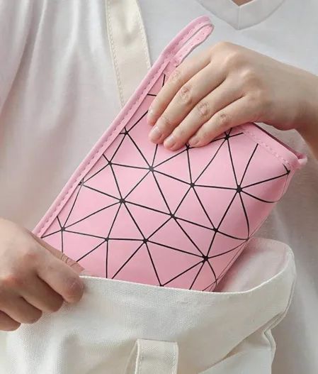 Geometric Diamond Grid PU Frosted Makeup Bag