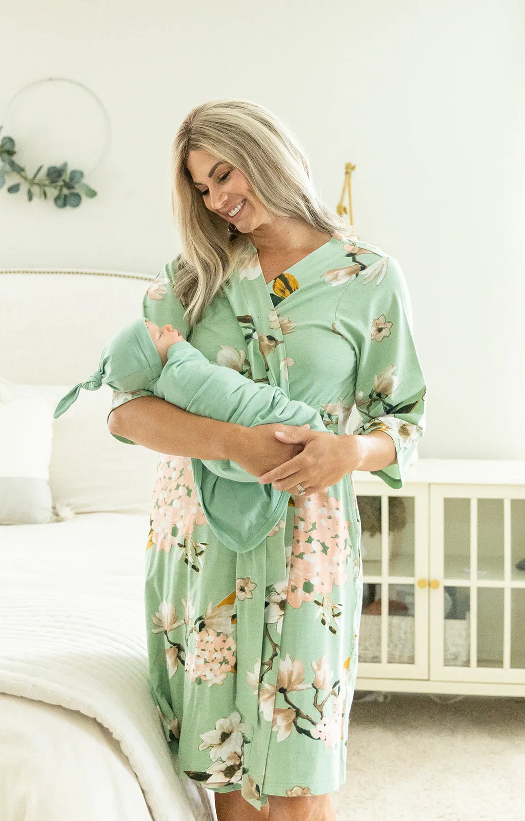 Gia Robe & Sage Newborn Swaddle Blanket Set