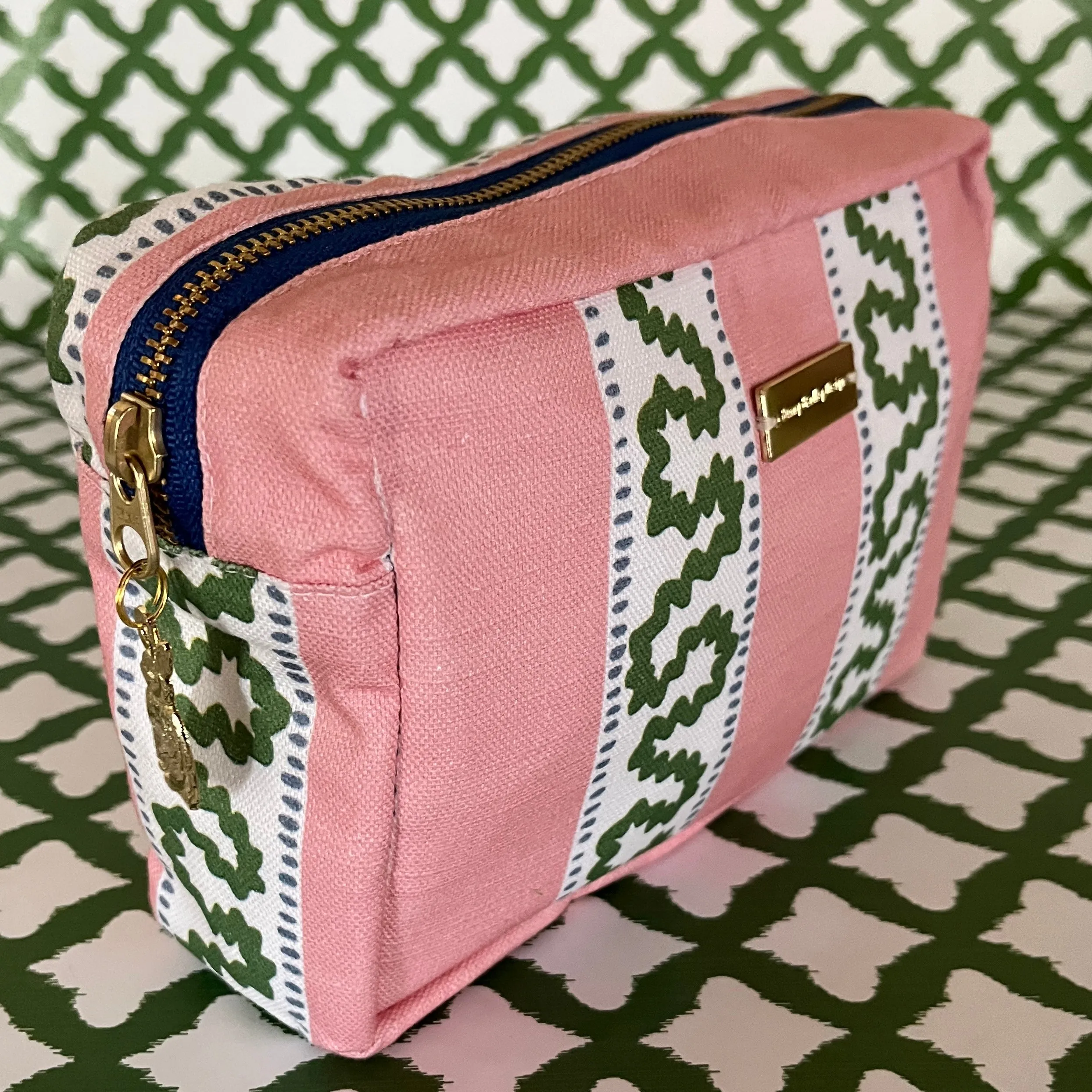 Large Harbor Trail Bahama Pink Toiletries Bag