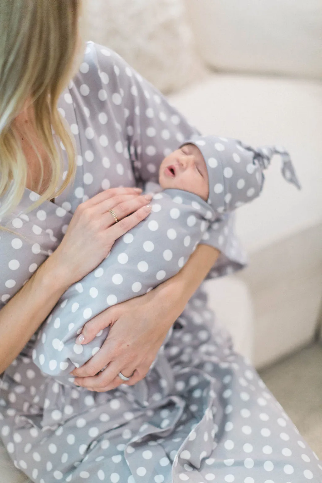 Lisa Pregnancy/Postpartum Robe & Swaddle Blanket Set