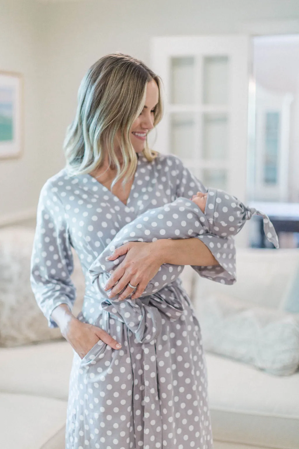 Lisa Pregnancy/Postpartum Robe & Swaddle Blanket Set