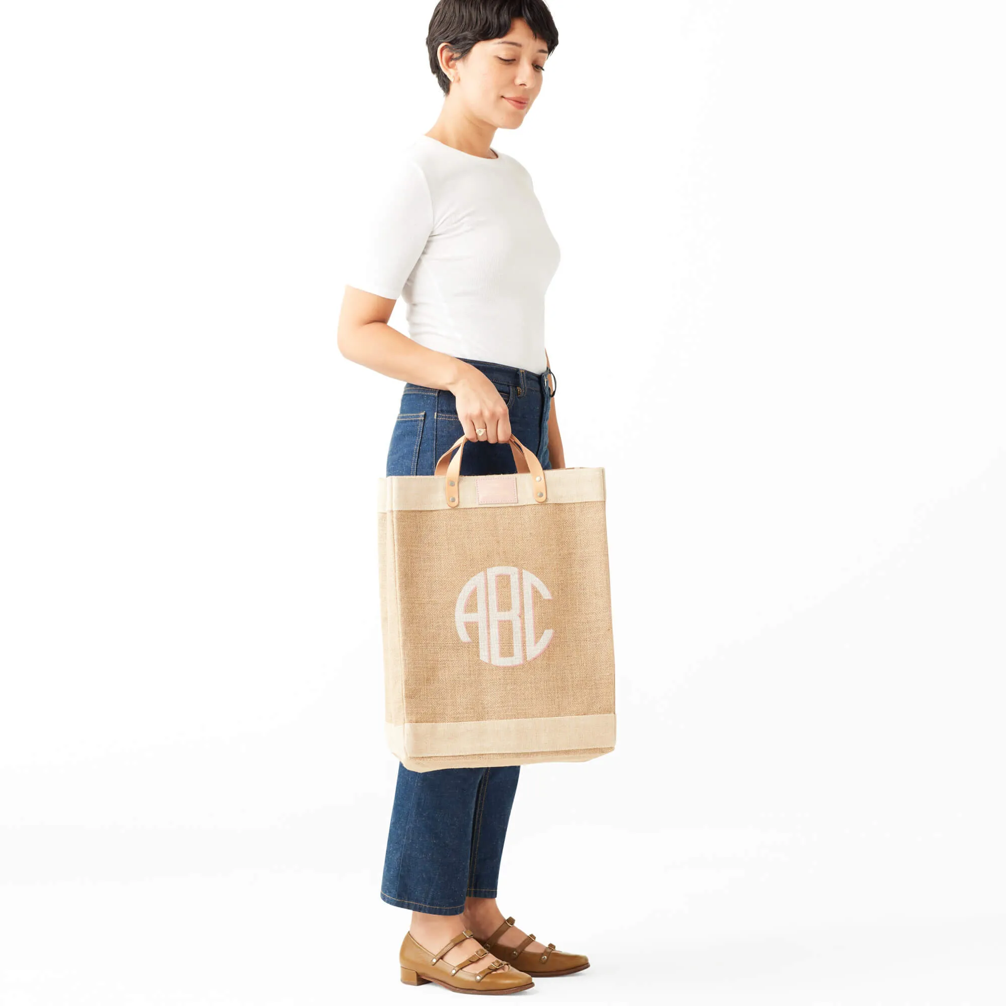 Market Bag in Natural with Pink Round Monogram