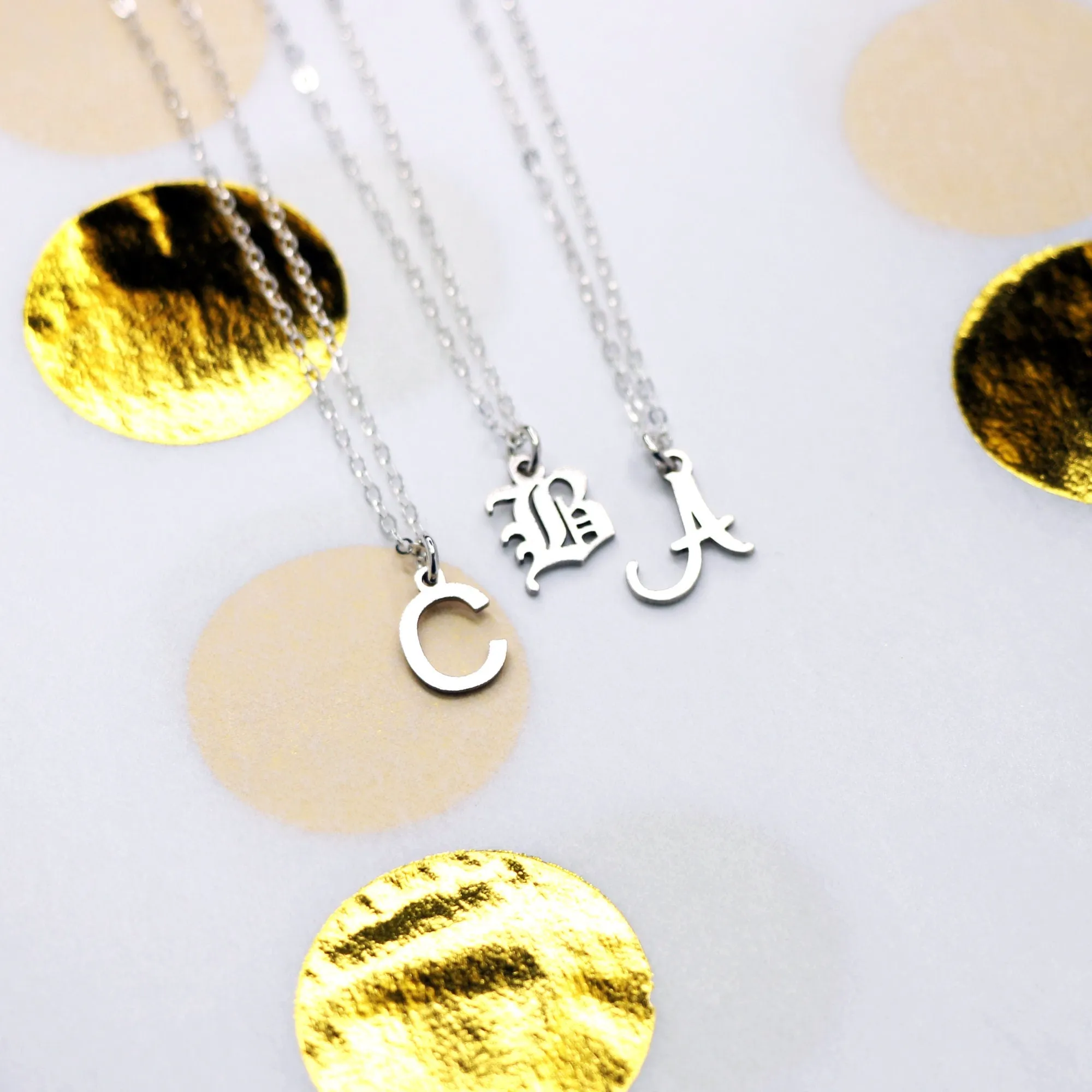 Tiny letter necklace - An initial necklace - CG468N.